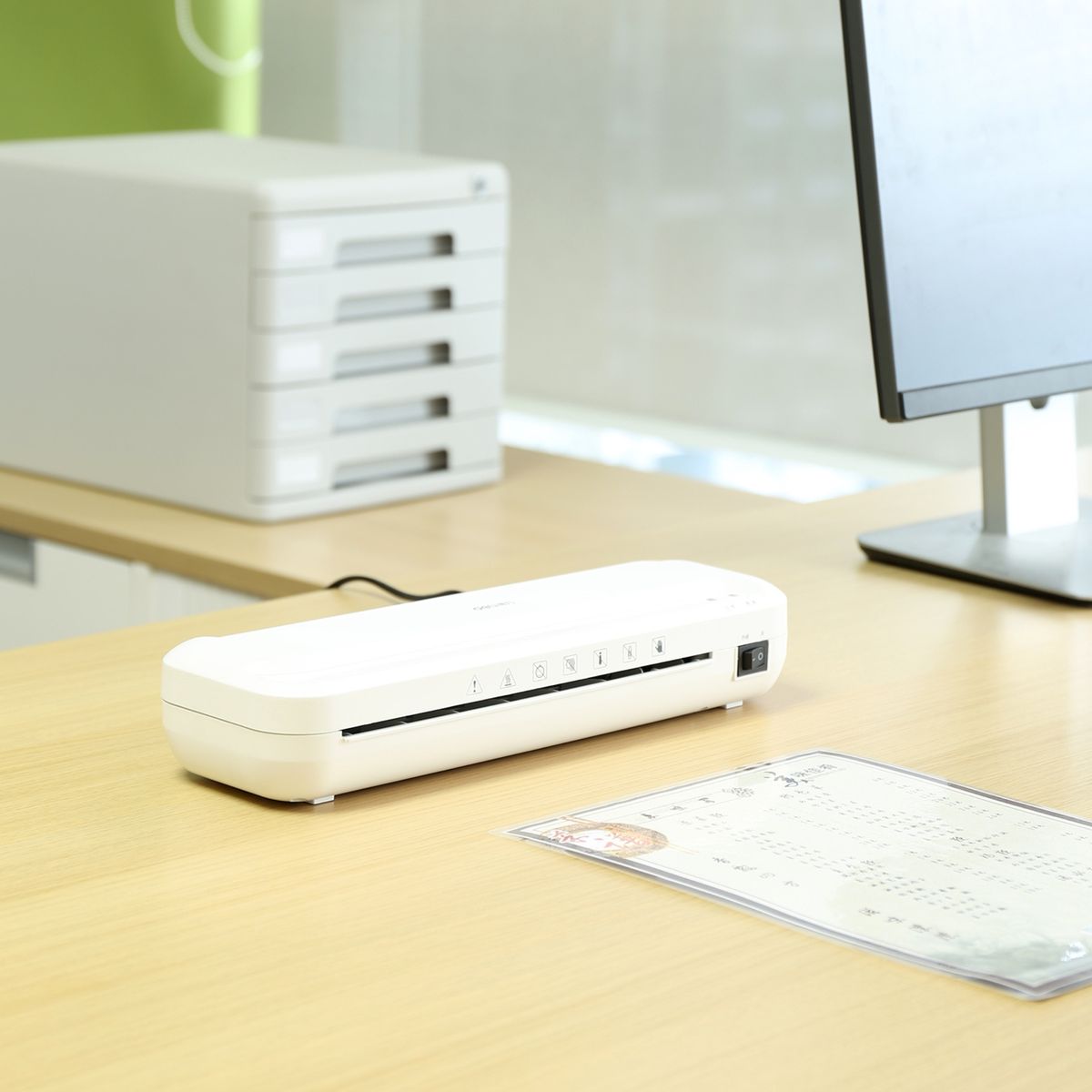 Deli A4 Laminator - 2132